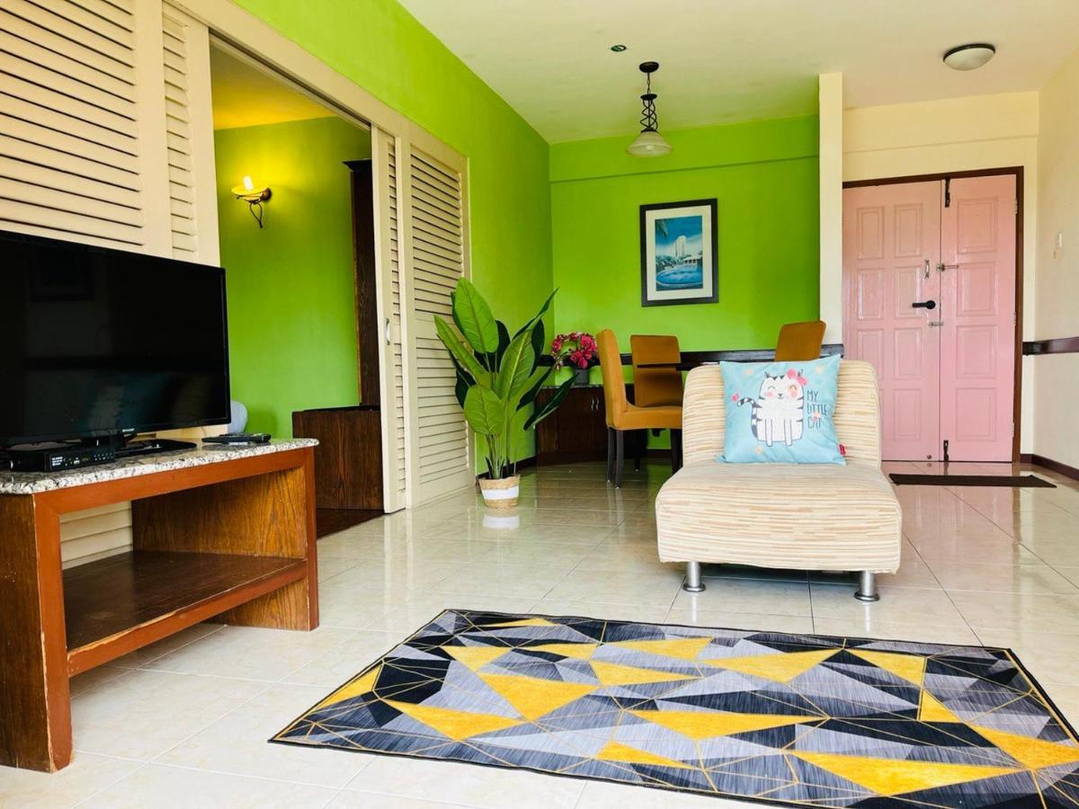Dsavoy AFamosa Melaka Apartamento Exterior foto